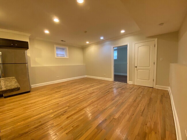 Foto del edificio - 6142 S Ellis Ave