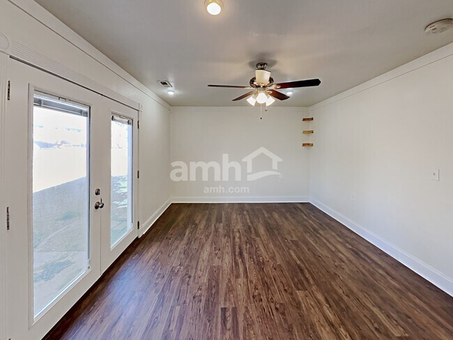 Building Photo - 435 S 120 W