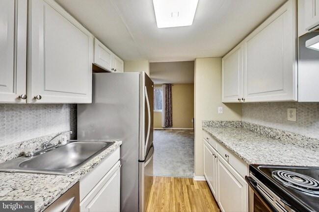 Foto del edificio - 6510 Overheart Ln
