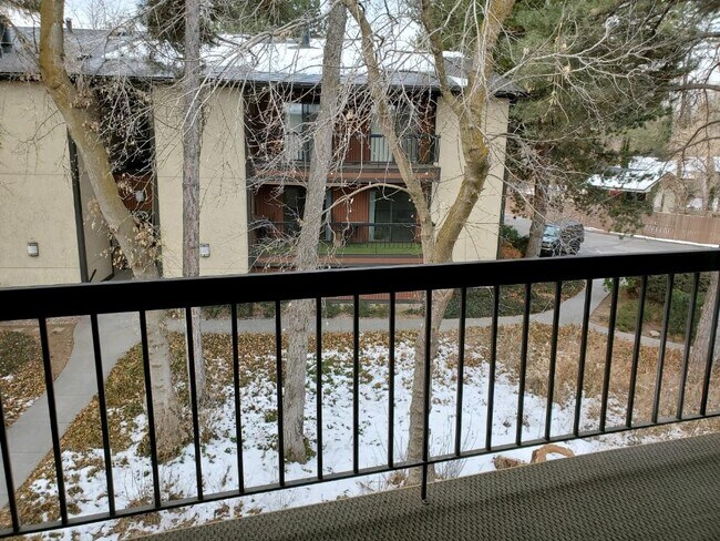 Foto del edificio - 5482 S Springtree Ln