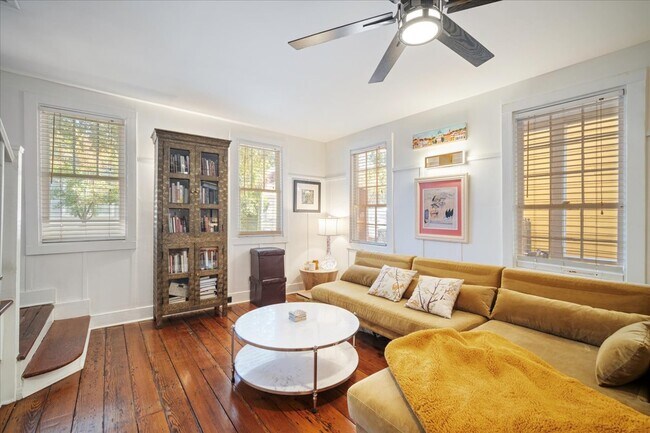 Foto del edificio - 237 Coming St