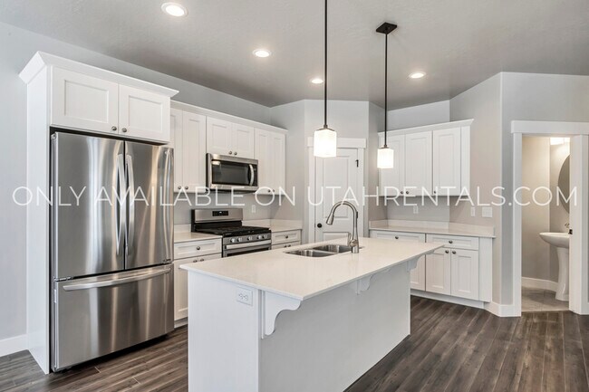 Building Photo - 1736 N 3720 W