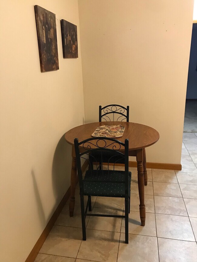 1111 1/2 Marshall St Unit 1111 1/2, McMechen, WV 26040 Apartment for