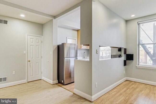 Foto del edificio - 1248 Maryland Ave NE