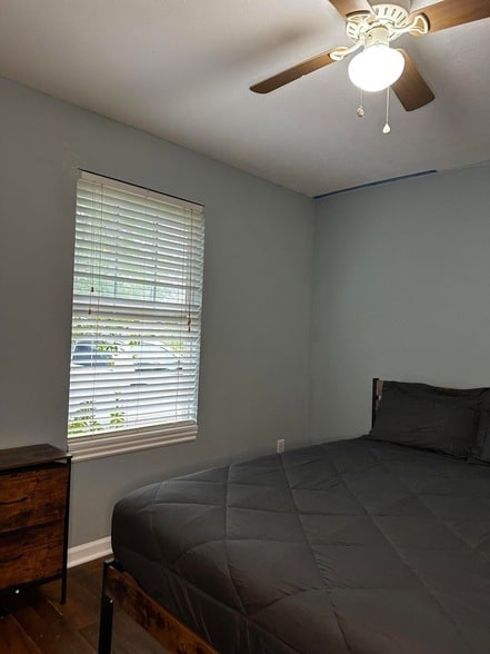 Building Photo - 336 N Gray Ave