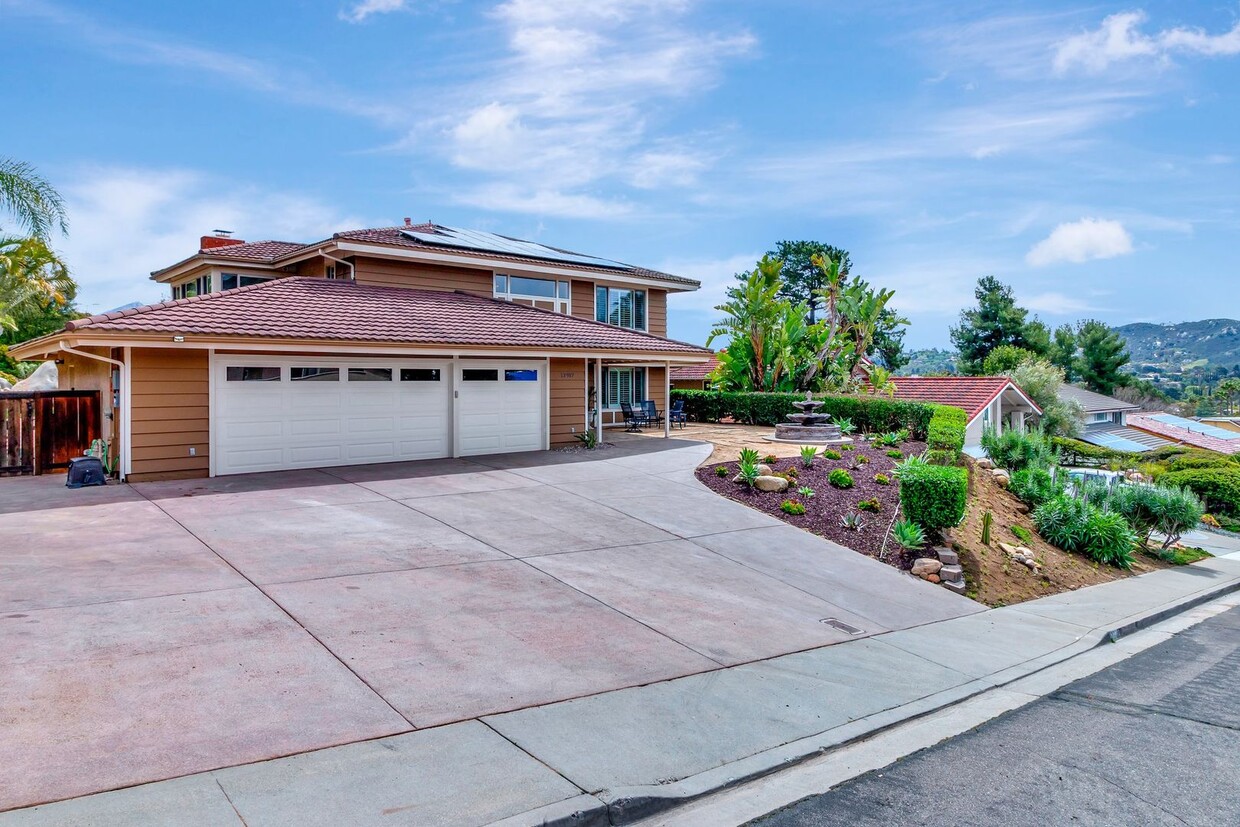 Foto principal - Breathtaking Home in Rancho Bernardo