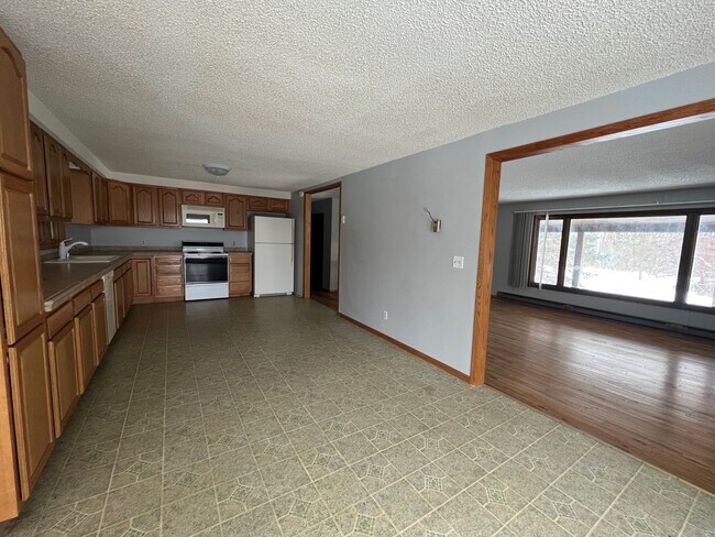 Foto del edificio - 14889 65th Ave NW