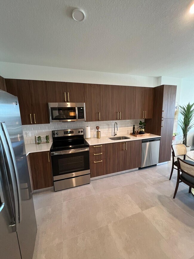 Foto del edificio - 1004 Sunnybrook Rd