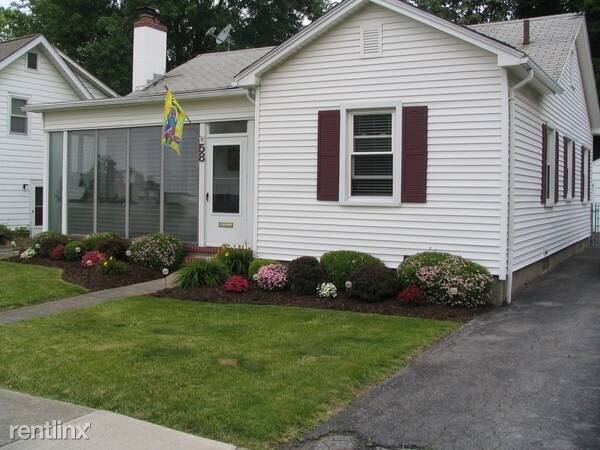 Building Photo - 2 br, 1.5 bath House - 58 Redfern Dr