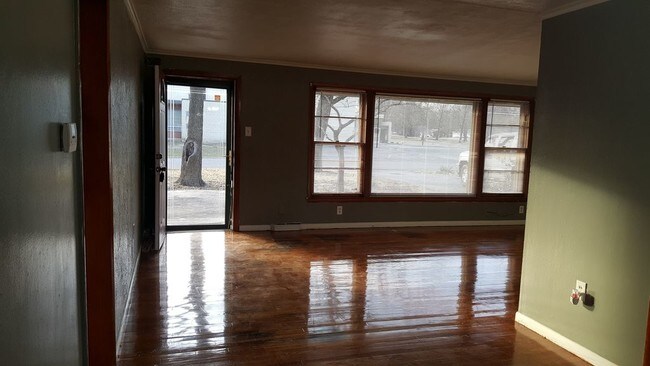 Foto del edificio - 11517 Greenwood Rd