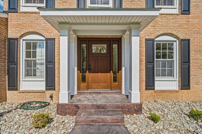 Foto del edificio - 7375 Freestate Dr