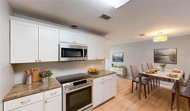 Building Photo - 435 Andes Ave