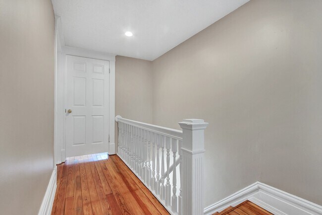 Foto del edificio - Hawtie w/ a Bawdie (big walk-in closet to die for)