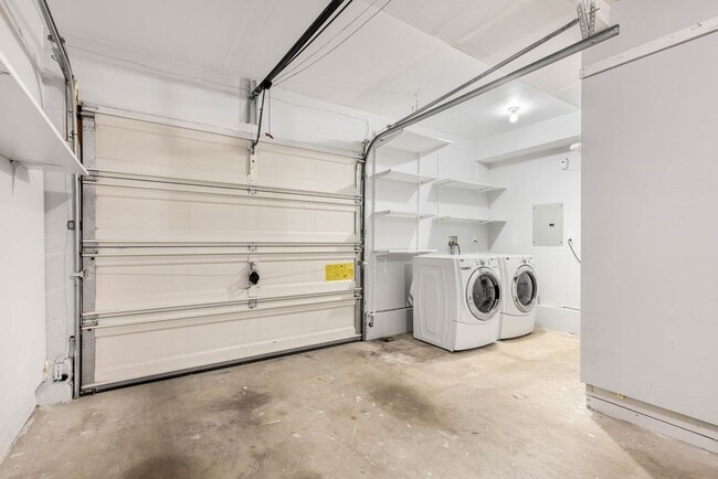 Building Photo - 9046 Mary Ave NW