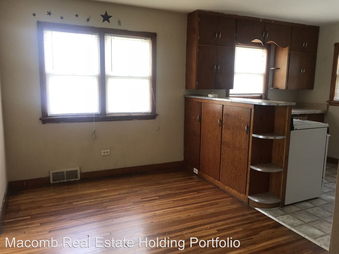 323 W Adams Rd, IL 61455 Apartment for Rent in IL