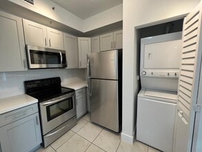 Building Photo - 7220 NW 114th Ave