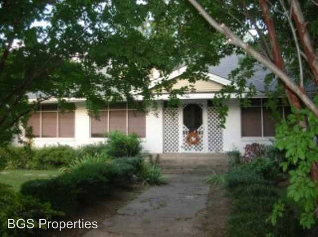 Primary Photo - 3 br, 2 bath House - 628 Troy Ave