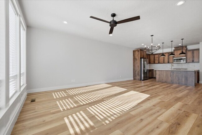 Foto del edificio - Brand New Townhome in new Valnova