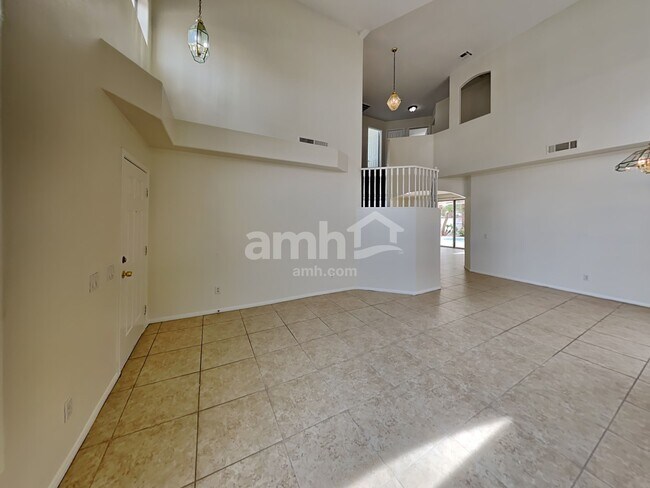 Foto del edificio - 8129 Riviera Beach Drive