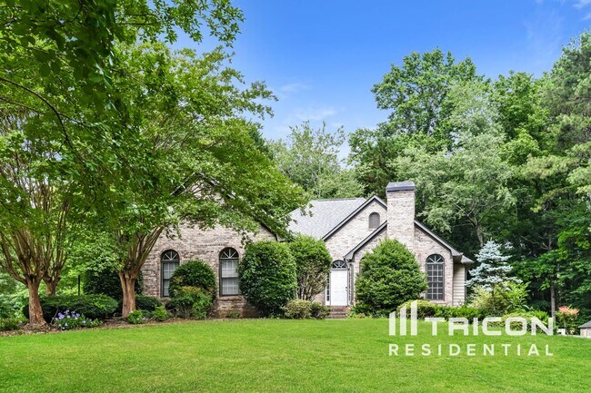 Building Photo - 8015 Victoria Ln