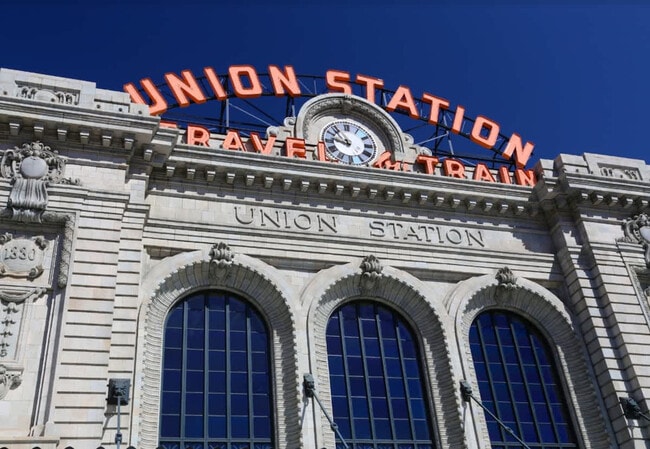 Foto del edificio - 1621 Trenton St