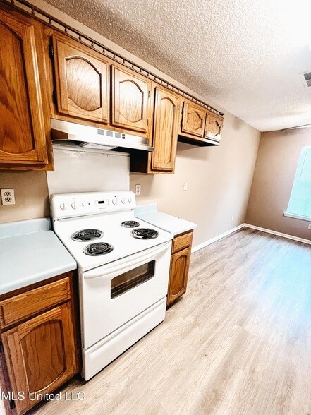 Foto del edificio - 9453 Wickfield Cove