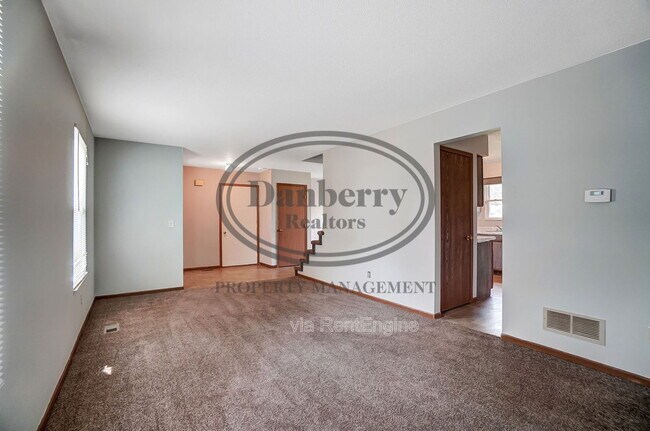 Building Photo - 3540 Willow Run Dr