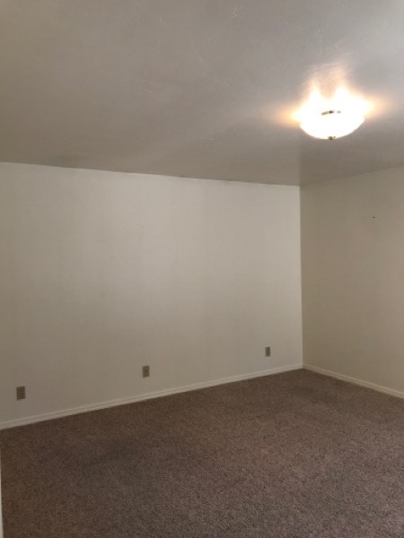 Building Photo - 1068 Mountain View Dr