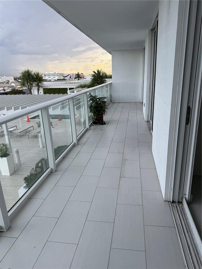 Foto del edificio - 4250 Biscayne Blvd