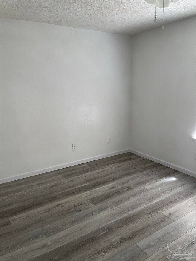 Foto del edificio - 5899 Locust St