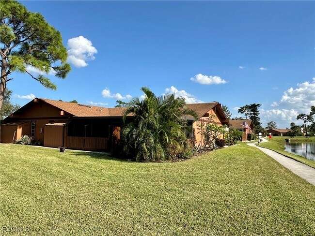 Foto del edificio - 15427 Crystal Lake Dr