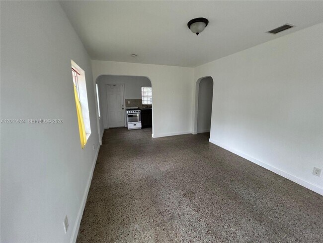 Foto del edificio - 2316 Madison St