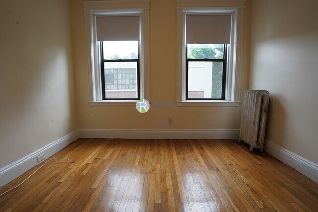 Foto del edificio - 1152 Commonwealth Ave