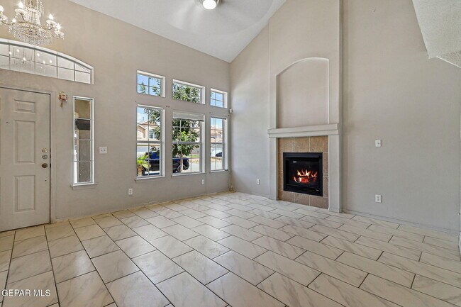 Foto del edificio - 409 Desert Chicory St