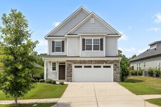 Building Photo - 424 Arrowwood Dr