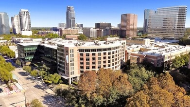 Building Photo - 1901 Post Oak Blvd