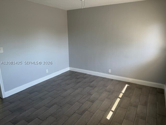 Foto del edificio - 495 NW 43rd St
