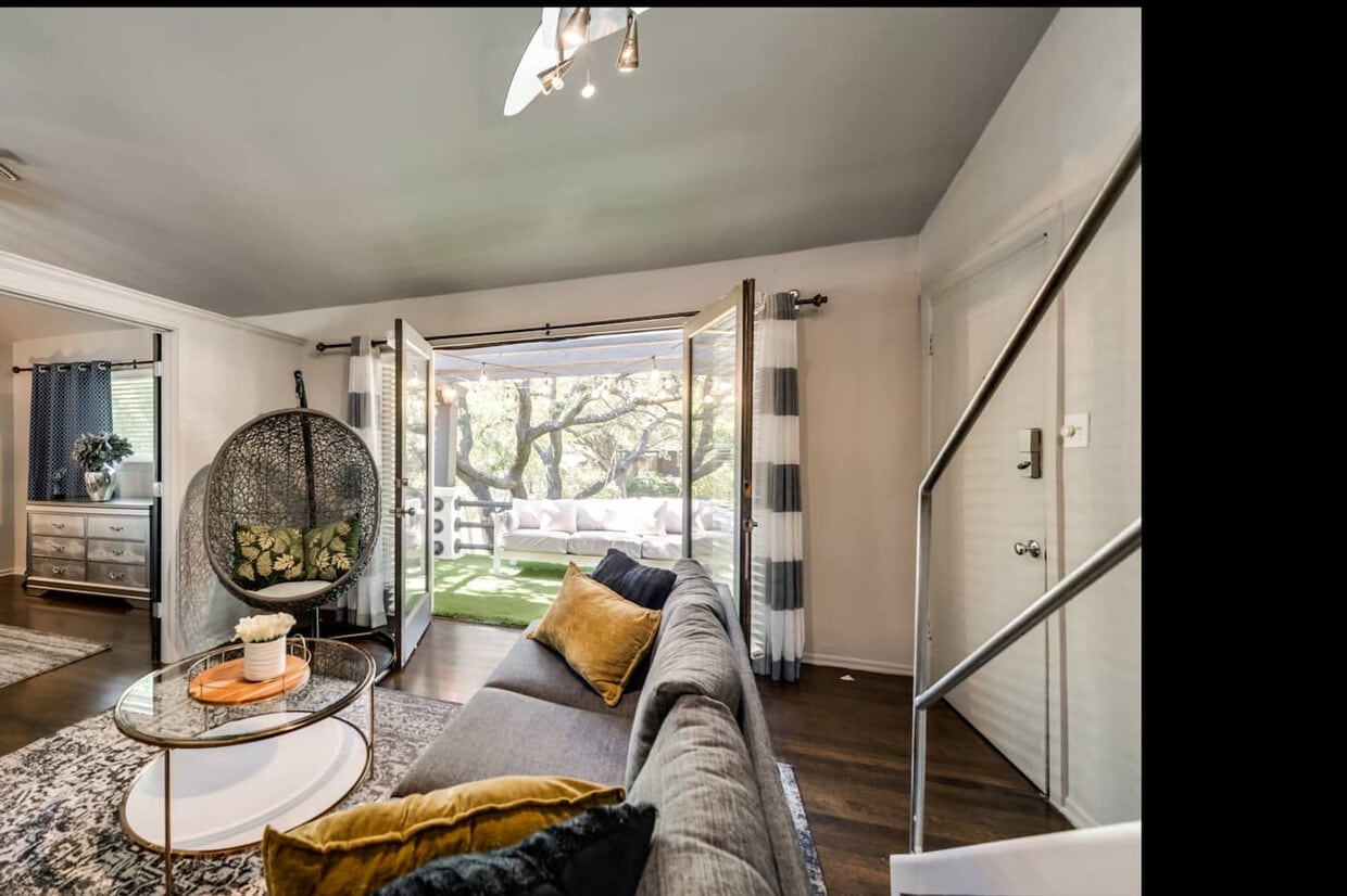 Photo - 5002 Junius St (Dallas, TX)