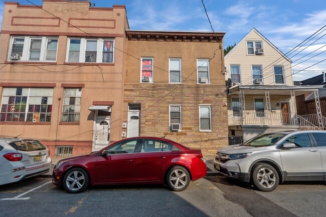Building Photo - 6910 Jackson St