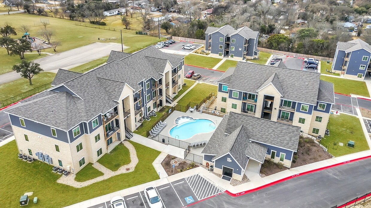 Sendero RIdge is quietly nestled in Kerrville, TX - Sendero Ridge