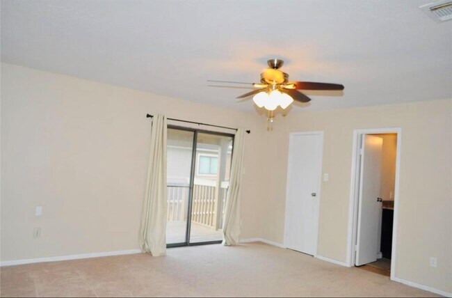 Building Photo - 2379 Briarwest Blvd