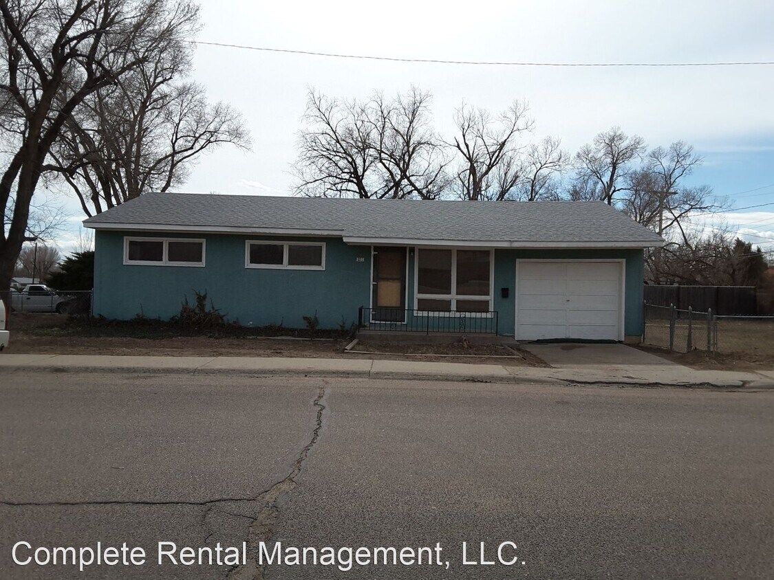 Foto principal - 3 br, 1 bath House - 2500 Mountview Dr