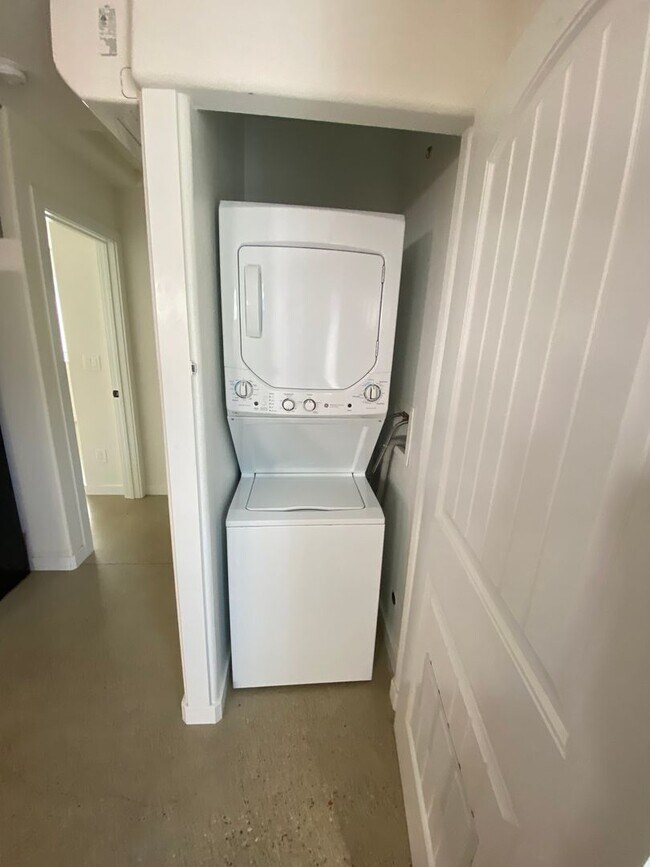 Foto del edificio - 1540 Park St