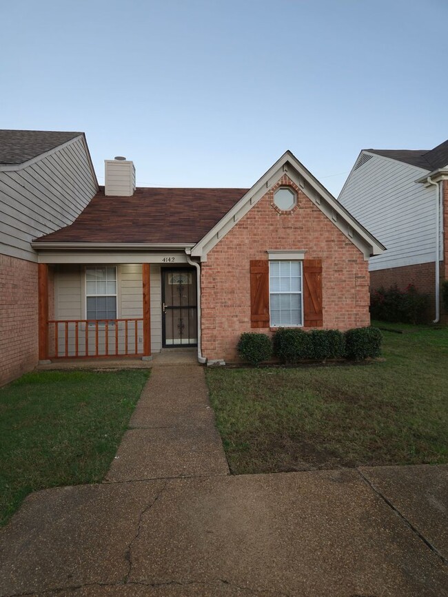 Now Available – Beautifully Renovated 2 Bed, 2 Bath Townhome! - Now Available – Beautifully Renovated 2 Bed, 2 Bath Townhome!