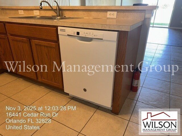 Foto del edificio - 16441 Cedar Run Dr