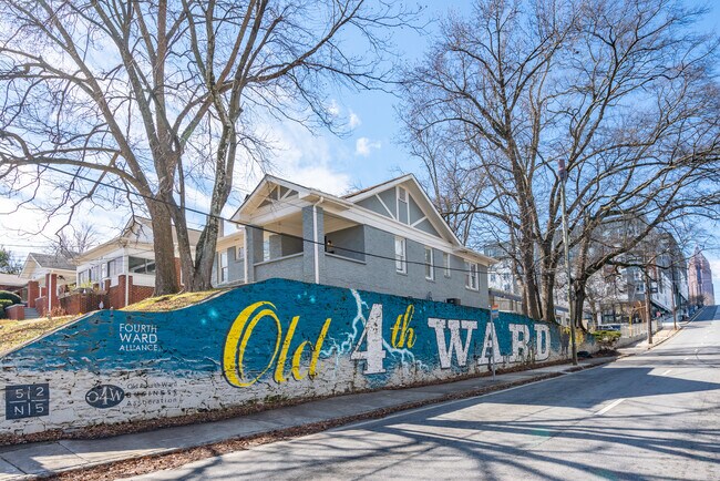 Building Photo - 604 Glen Iris Dr NE