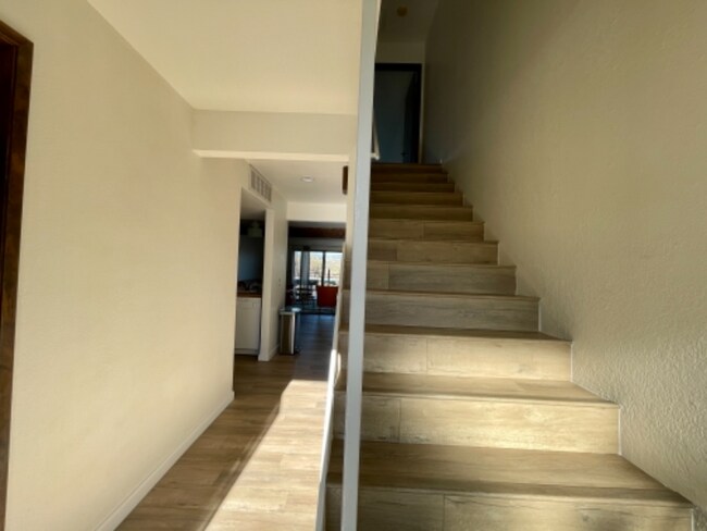 Foto del edificio - 1020 Gilbert St