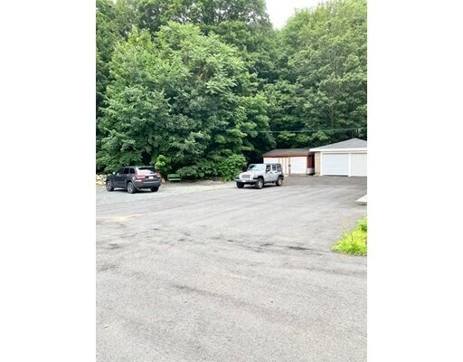 Primary Photo - 222 Walnut St