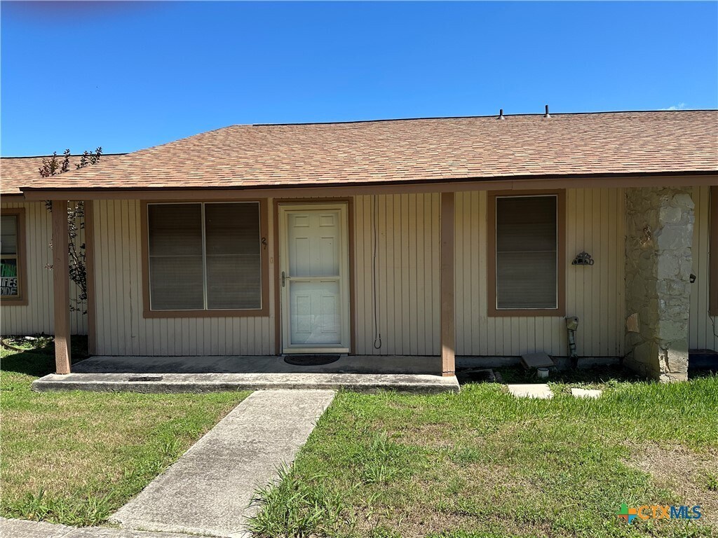 Foto principal - 1051 Country Club Dr