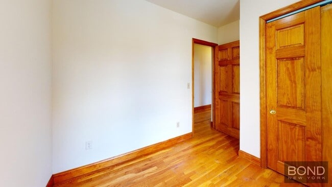 Building Photo - 244 W 109th St